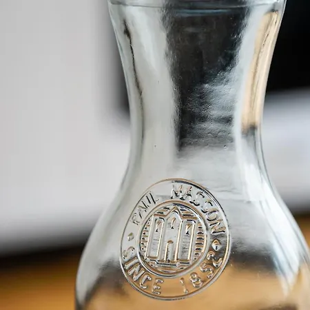 Warszawski Modern By Bookinghost وارسو