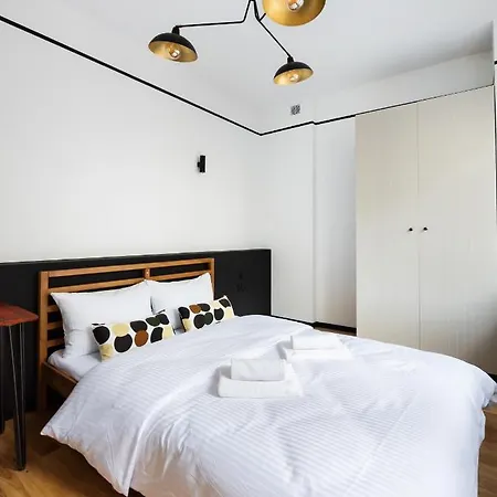 Warszawski Modern By Bookinghost Appartement Varsovie
